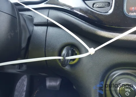 2013 Dodge Dart Sxt z USA, uszkodzony, nr VIN 1C3CDFBA2DD335581